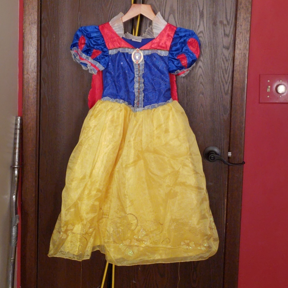Costume